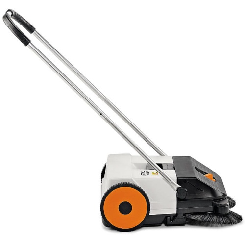 8423